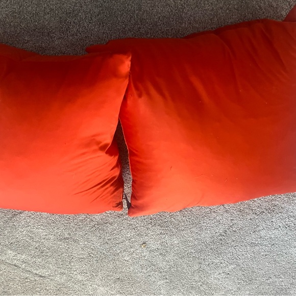 Newport decorative pillows - Picture 2 of 5